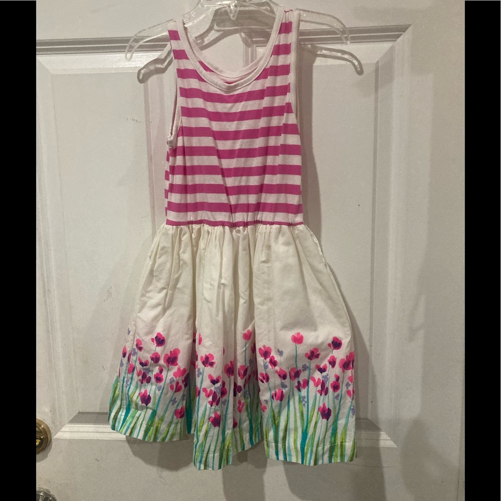 Children place girl pink and white dress size 5/6